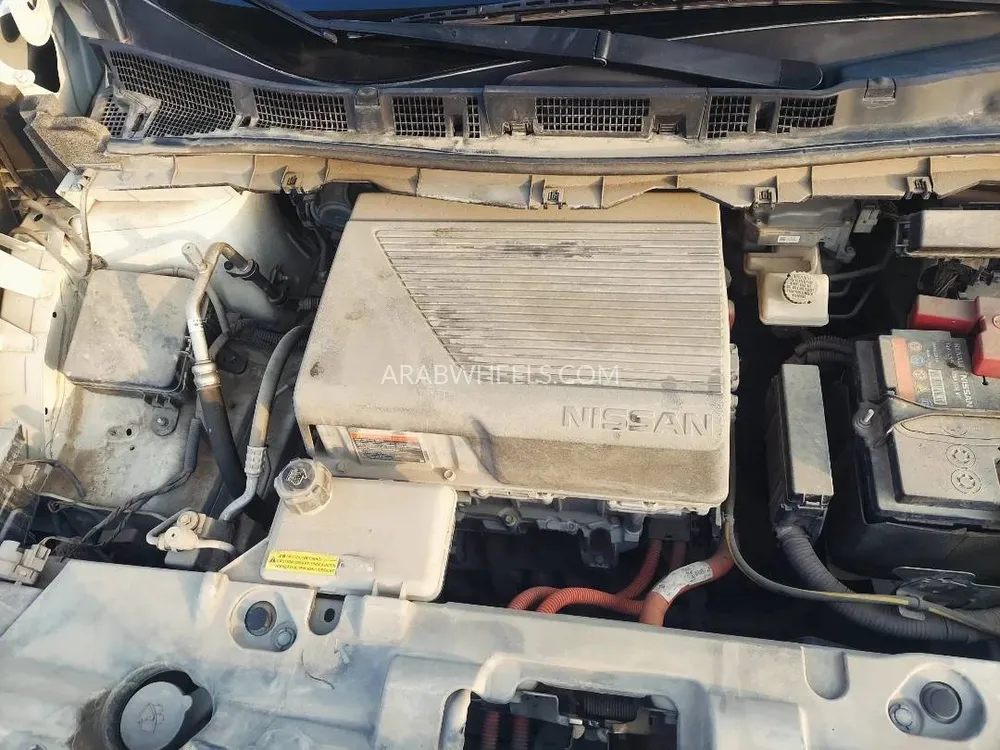 Nissan Leaf 2020 for Sale in Sharjah Image-9