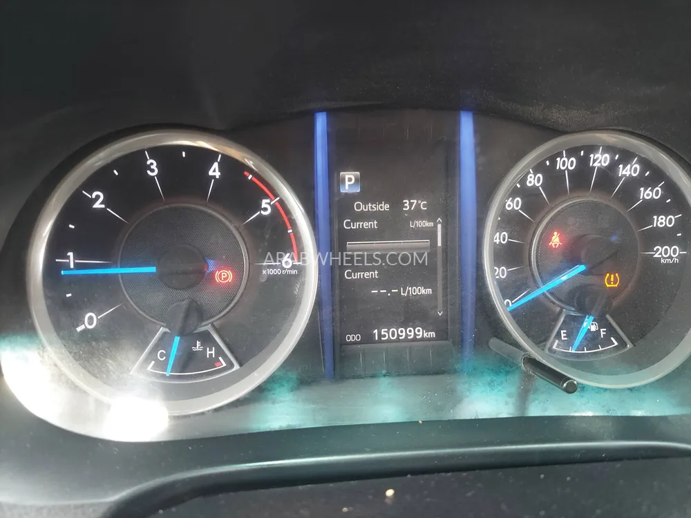 Toyota Fortuner 2020 for Sale in Sharjah Image-12