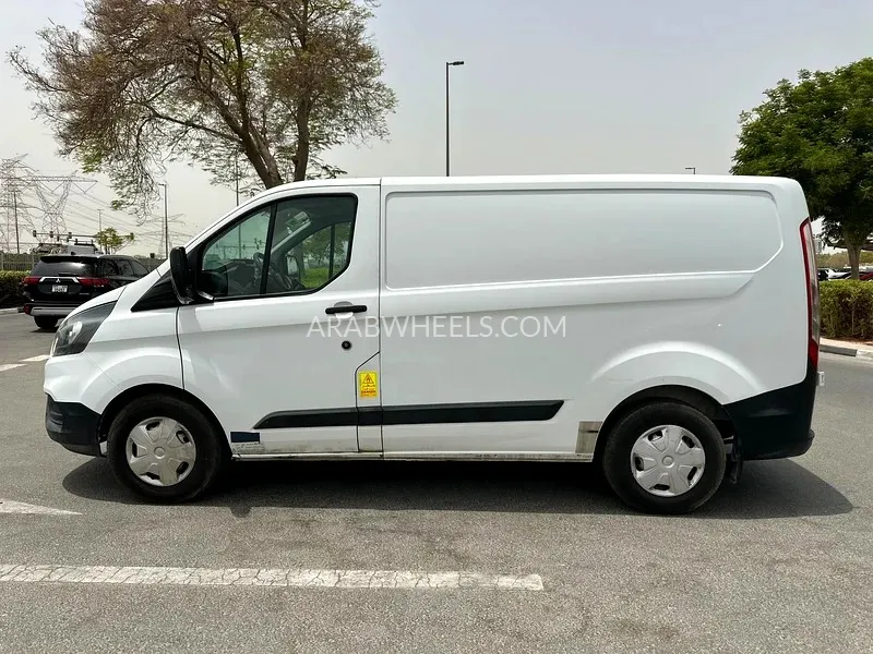 Ford Transit 2020 for Sale in Dubai Image-6