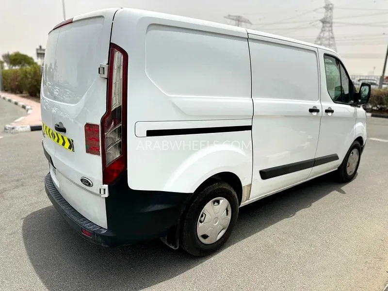 Ford Transit 2020 for Sale in Dubai Image-8