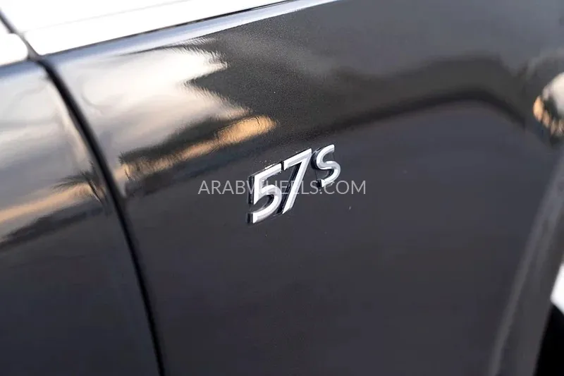 مايباخ 57 2012 for Sale in دبي Image-15