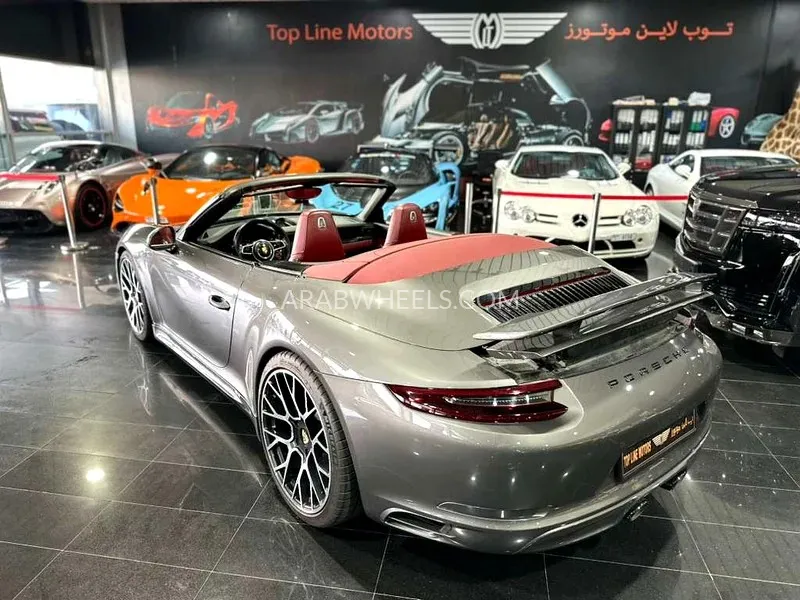 بورشه 911 2017 for Sale in دبي Image-9