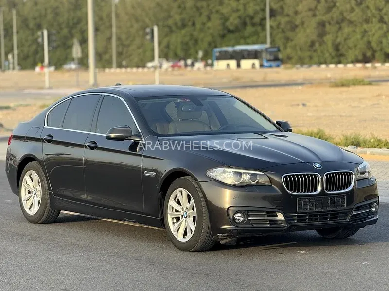 BMW 5 series 2016 for Sale in Sharjah Image-2