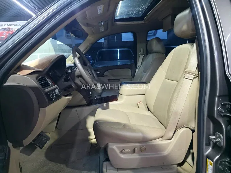 شيفروليه سوبربان 2014 for Sale in عجمان Image-15