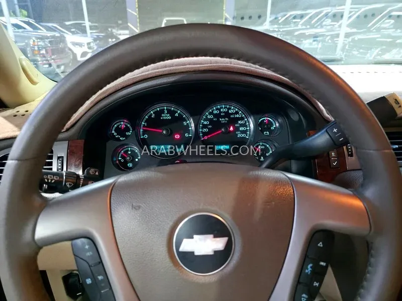 شيفروليه سوبربان 2014 for Sale in عجمان Image-16