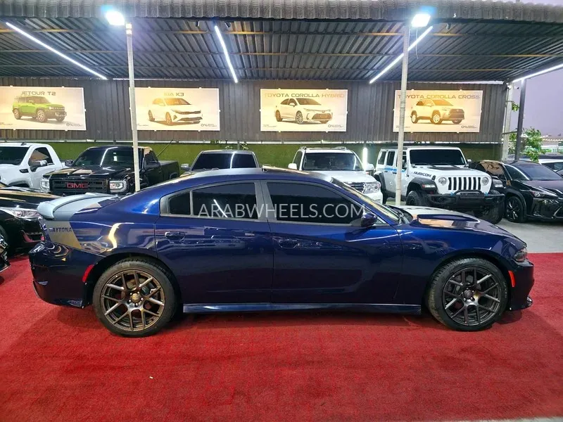 Dodge Charger 2017 for Sale in Ajman Image-6