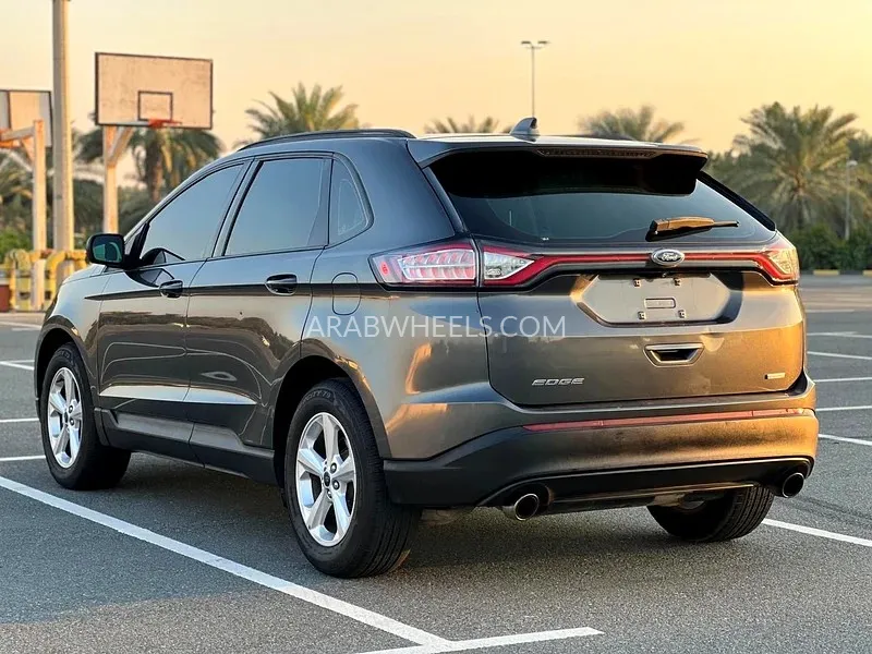 Ford Edge 2016 for Sale in Sharjah Image-8
