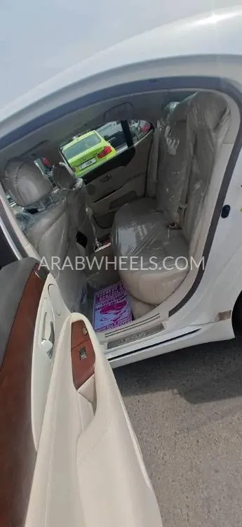 Lexus LS 2010 for Sale in Sharjah Image-13