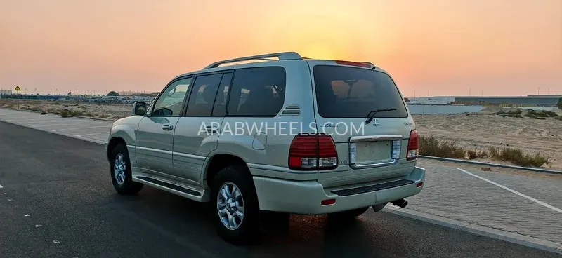 Lexus LX 2004 for Sale in Sharjah Image-7