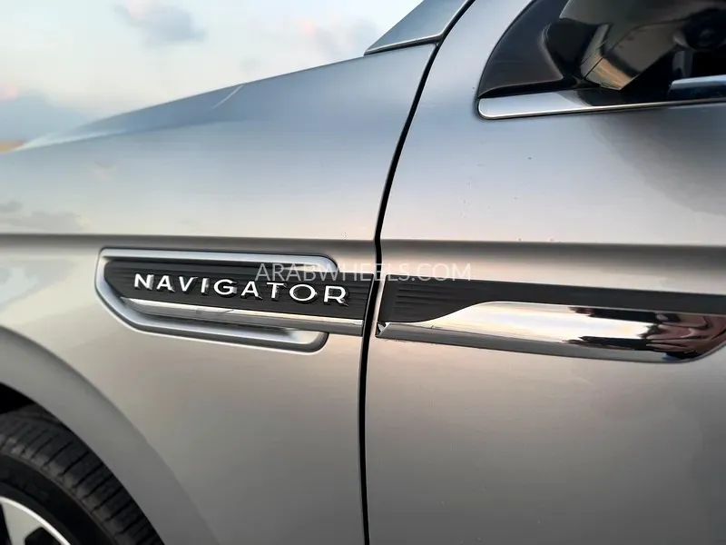 Lincoln Navigator 2024 for Sale in Sharjah Image-16