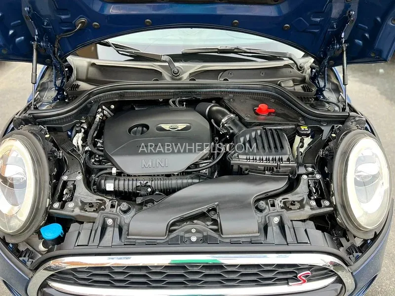 Mini Cooper 2018 for Sale in Sharjah Image-20