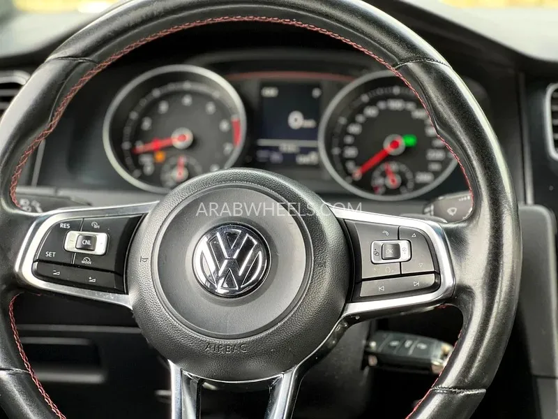 Volkswagen Golf GTI 2015 for Sale in Sharjah Image-15