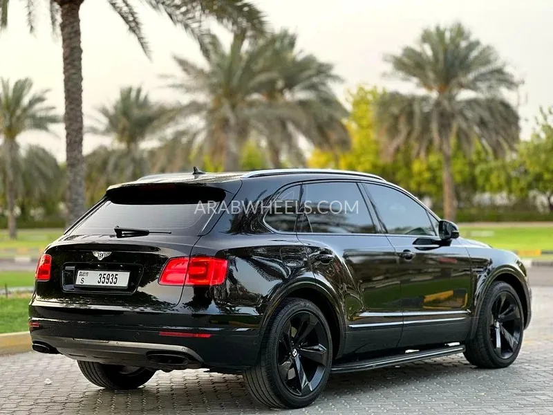 بينتلي بينتايجا 2018 for Sale in الشارقة Image-4