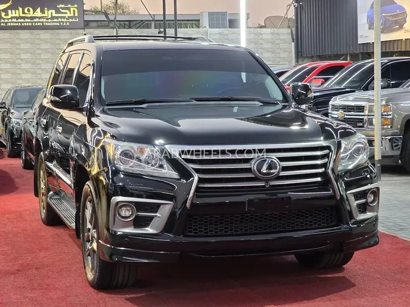 Lexus LX 2015 for Sale in Ajman Image-4