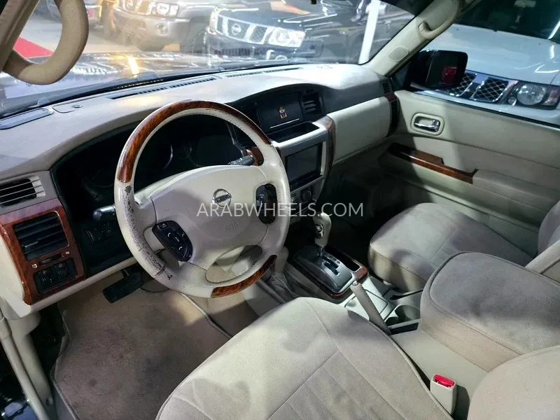 Nissan Patrol 2006 for Sale in Ajman Image-14