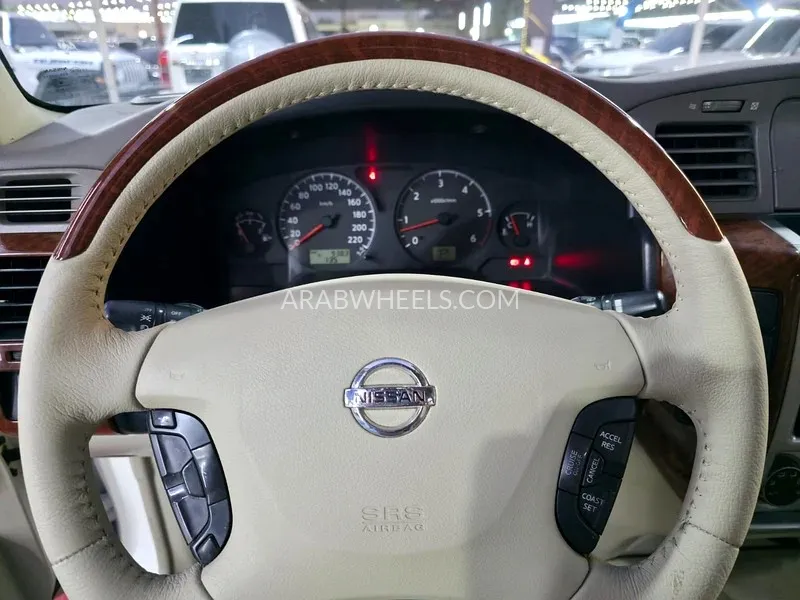 Nissan Patrol 2008 for Sale in Ajman Image-9