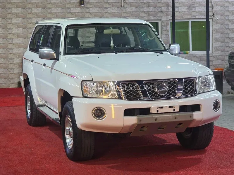 Nissan Patrol 2019 for Sale in Ajman Image-4