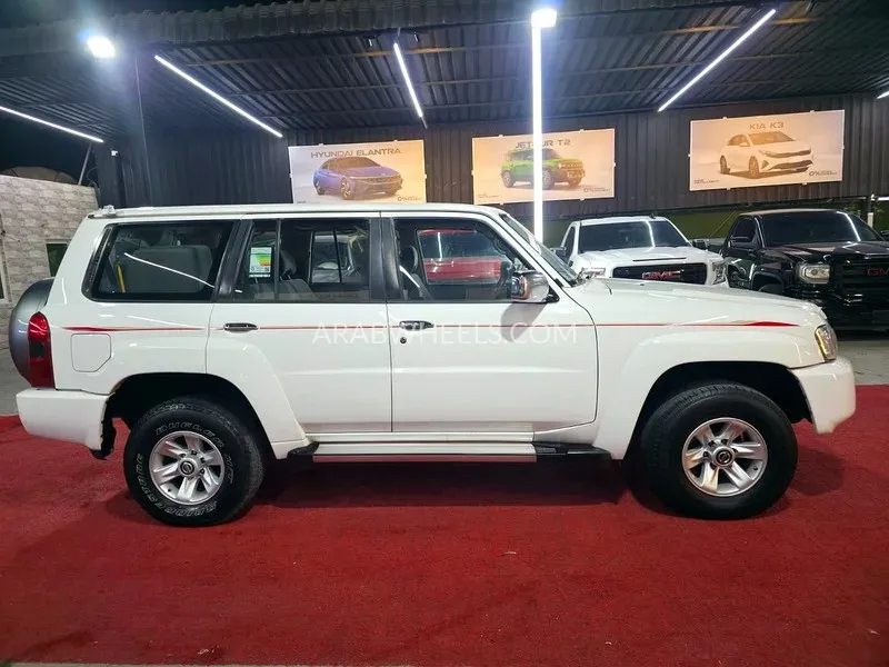 Nissan Patrol 2019 for Sale in Ajman Image-5