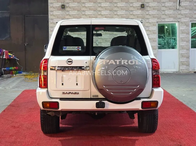 Nissan Patrol 2019 for Sale in Ajman Image-6