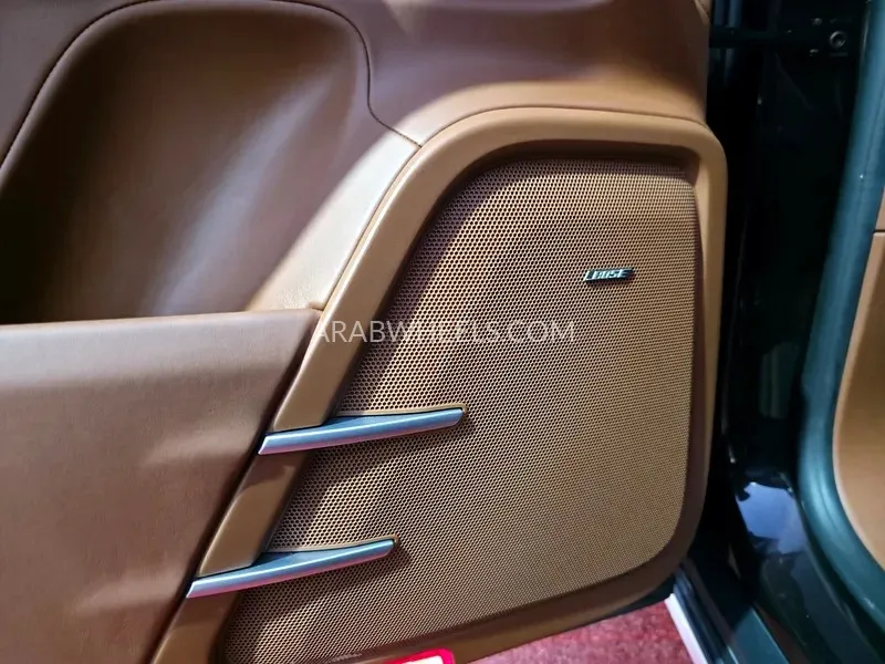 Porsche Cayenne 2017 for Sale in Ajman Image-16