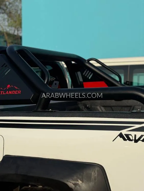 تويوتا هايلوكس 2018 for Sale in دبي Image-9