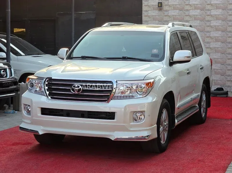 Toyota Land Cruiser 2014 for Sale in Ajman Image-2