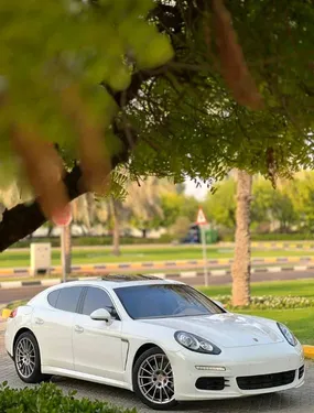 Porsche Panamera S 2014