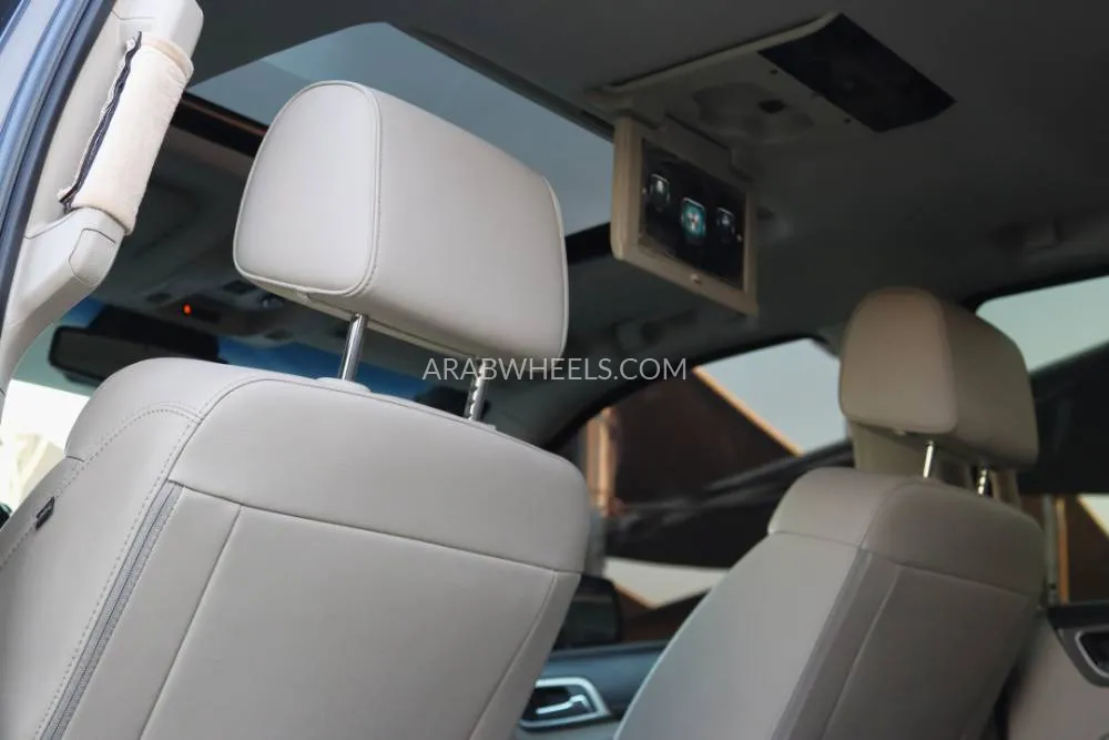 GMC Yukon 2017 for Sale in Sharjah Image-9