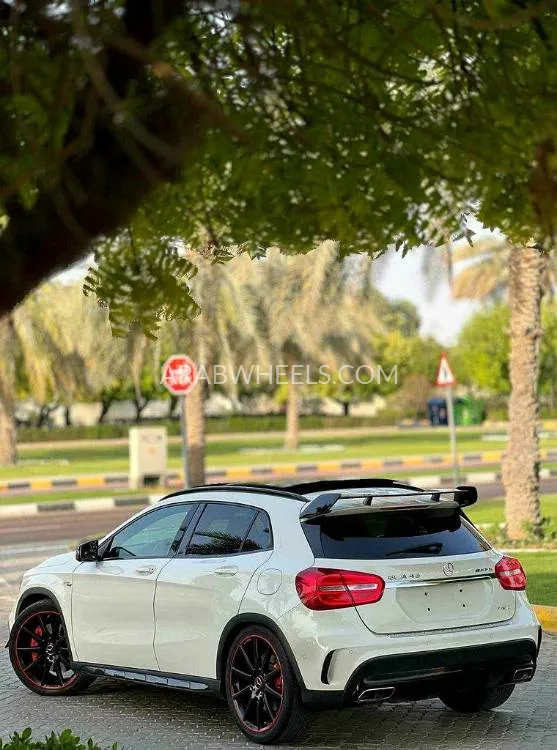 Mercedes Benz GLA 2015 for Sale in Sharjah Image-6