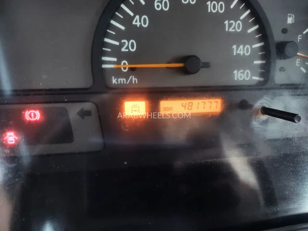 نيسان سيفيليان 2013 for Sale in الشارقة Image-6