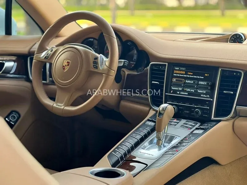 Porsche Panamera 2014 for Sale in Sharjah Image-12