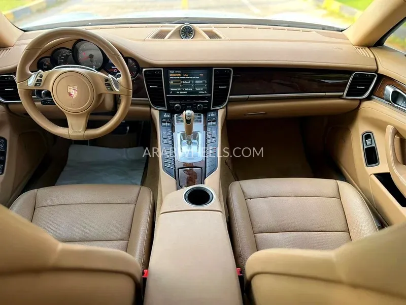 Porsche Panamera 2014 for Sale in Sharjah Image-17