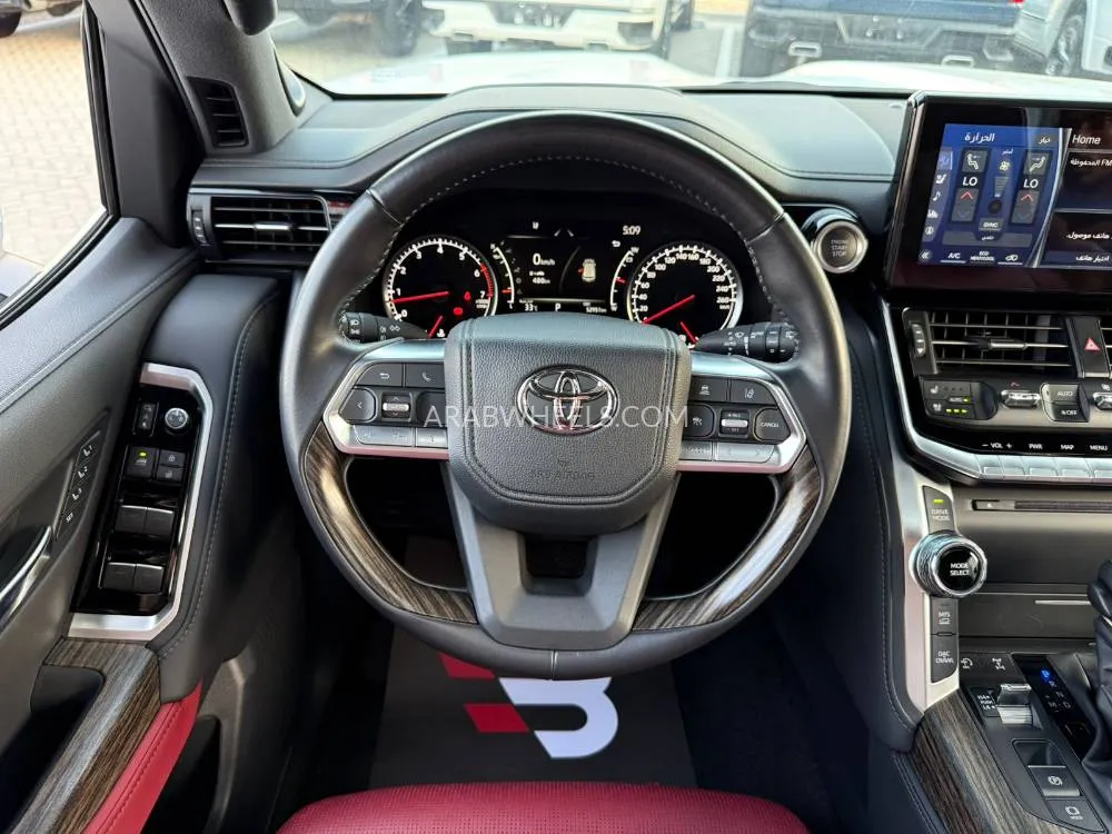 Toyota Land Cruiser 2023 for Sale in Abu Dhabi Image-9