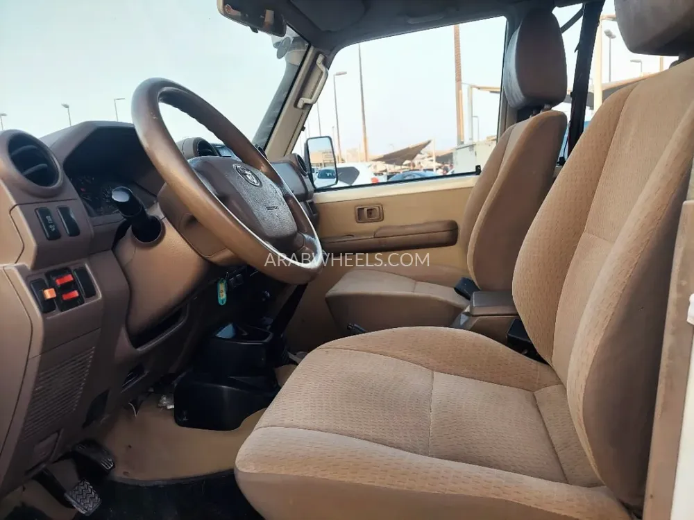 Toyota Land Cruiser 70 Series 2019 for Sale in Sharjah Image-3