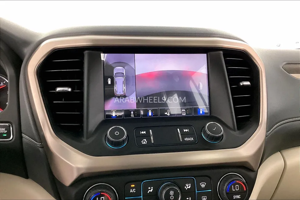 GMC Acadia 2023 for Sale in Sharjah Image-17