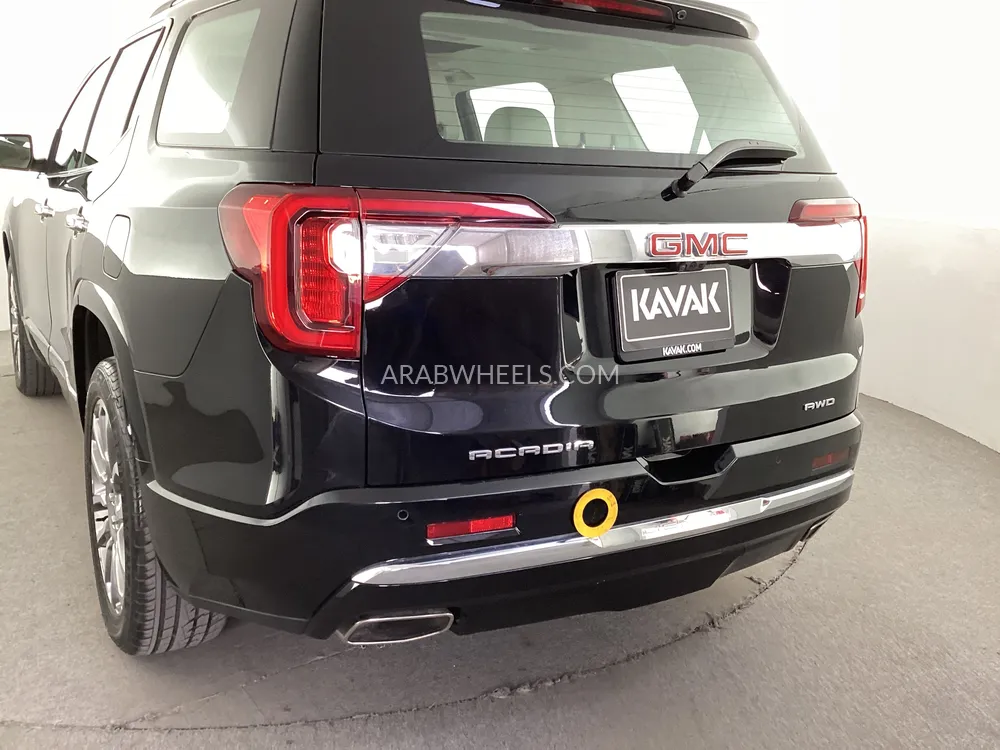 GMC Acadia 2023 for Sale in Sharjah Image-30
