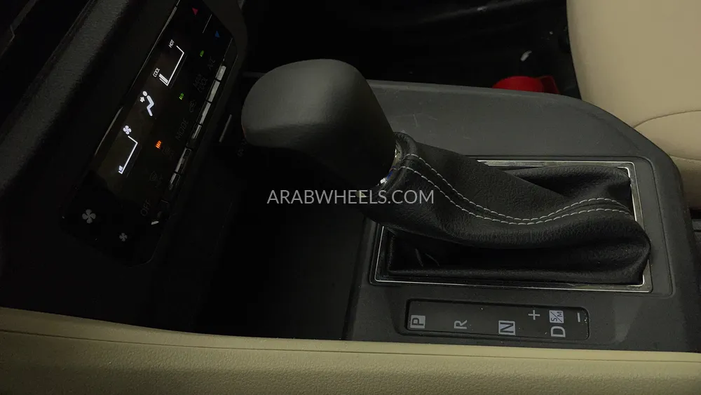 Toyota Yaris 2024 for Sale in Dubai Image-17