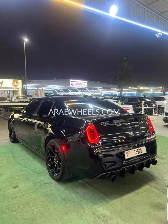 Chrysler 300 2016 for Sale in Ajman Image-10
