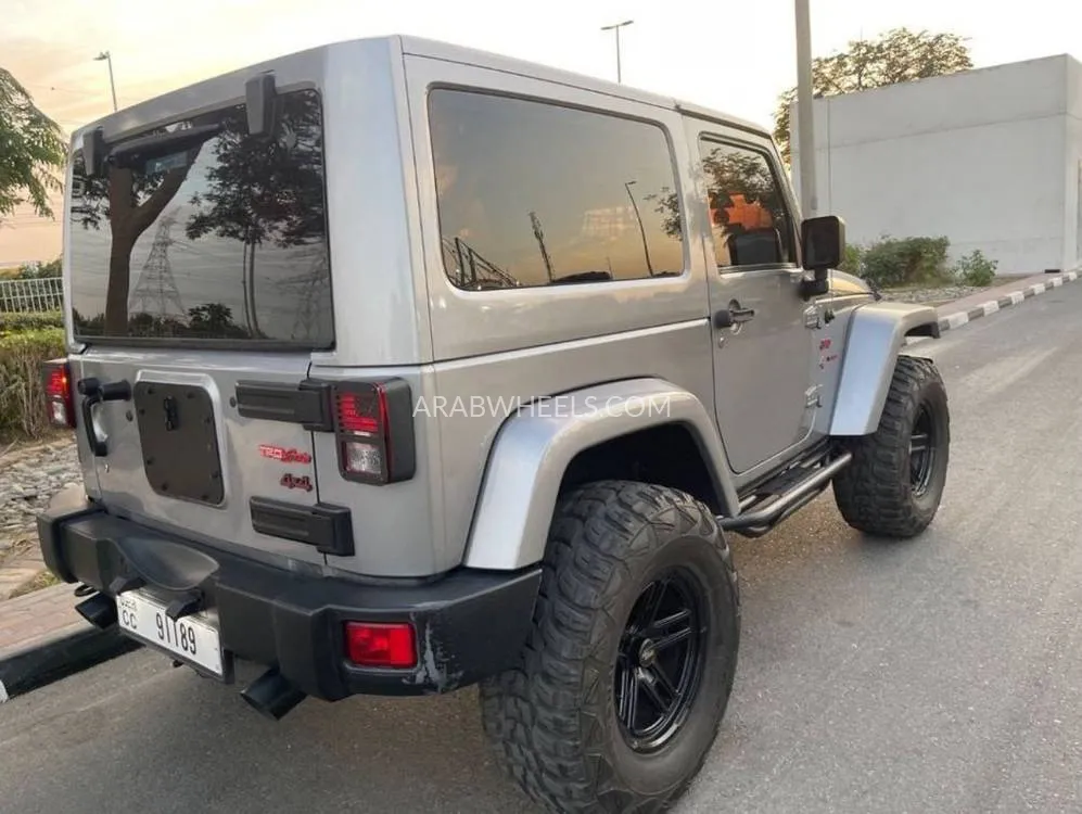 Jeep Wrangler 2015 for Sale in Ajman Image-3