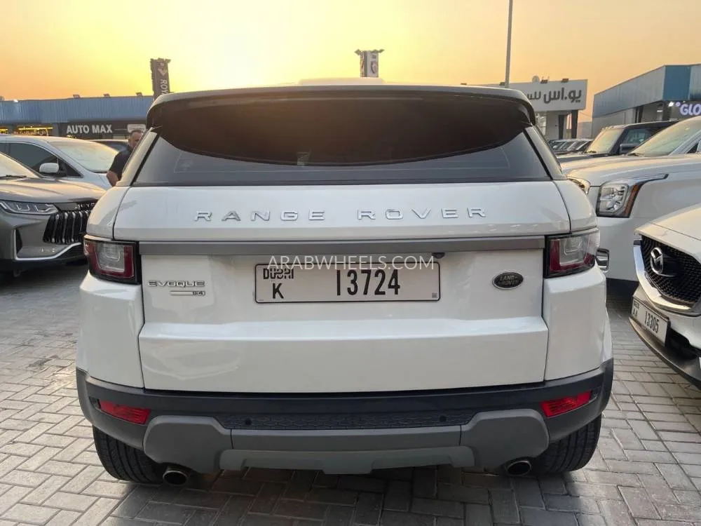 Land Rover Range Rover Evoque 2017 for Sale in Ajman Image-3