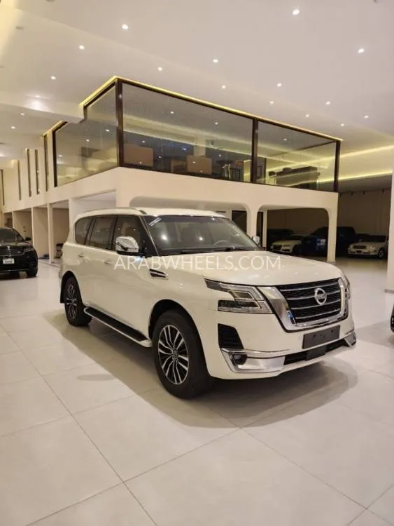 Nissan Patrol 2014 for Sale in Ajman Image-4