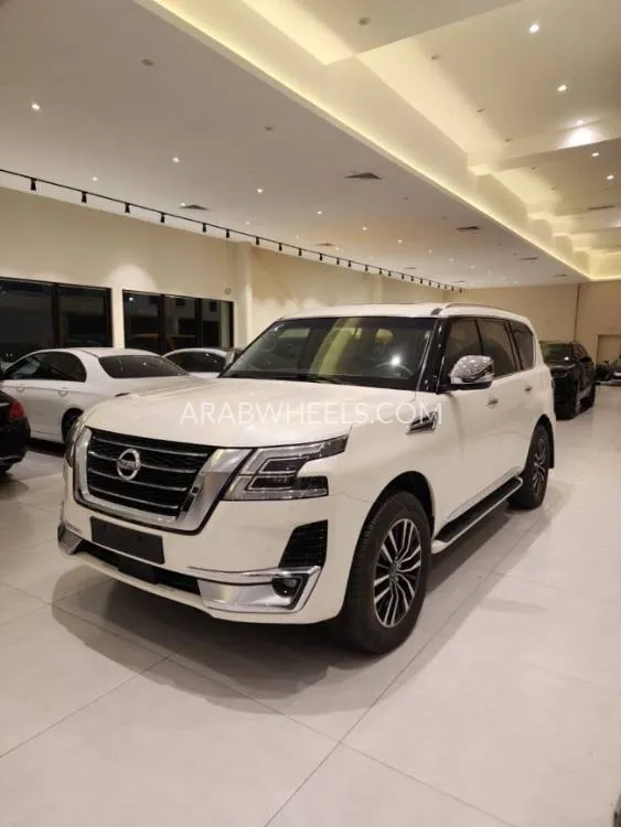 Nissan Patrol 2014 for Sale in Ajman Image-10