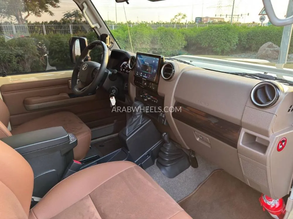 Toyota Land Cruiser 2024 for Sale in Ajman Image-17