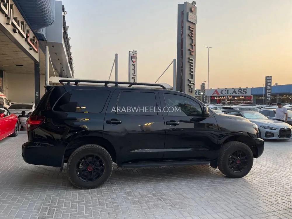Toyota Sequoia 2021 for Sale in Ajman Image-5