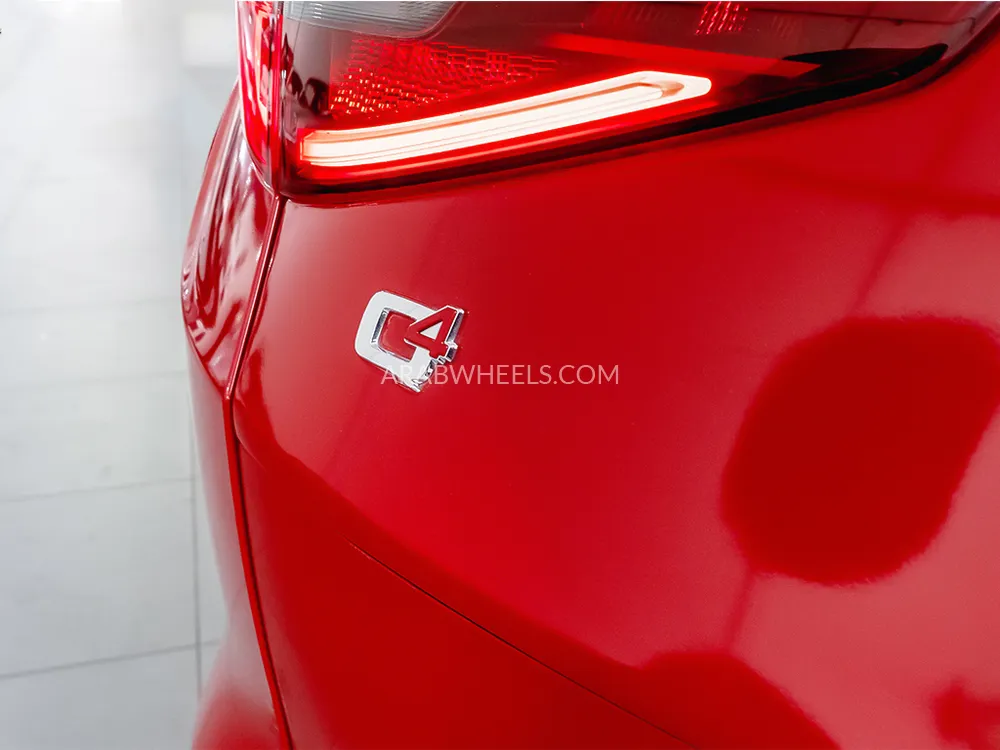 الفا روميو ستيلفيو 2023 for Sale in دبي Image-16