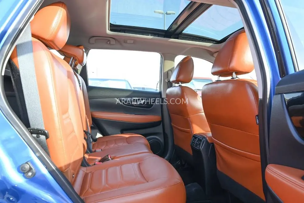 Nissan X-Trail 2020 for Sale in Sharjah Image-12