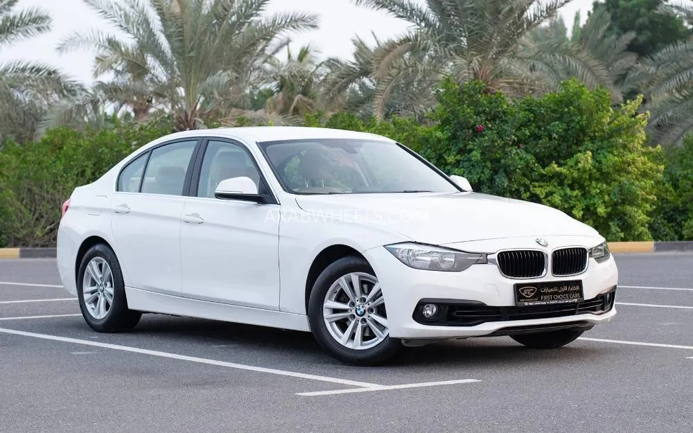 BMW 3 series 2017 for Sale in Sharjah Image-2
