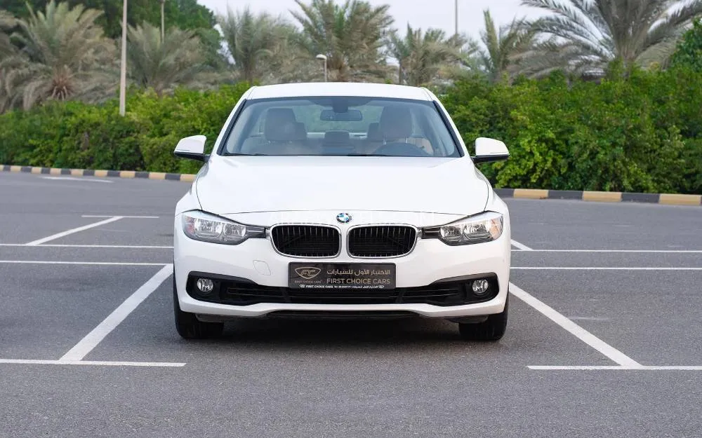 BMW 3 series 2017 for Sale in Sharjah Image-7