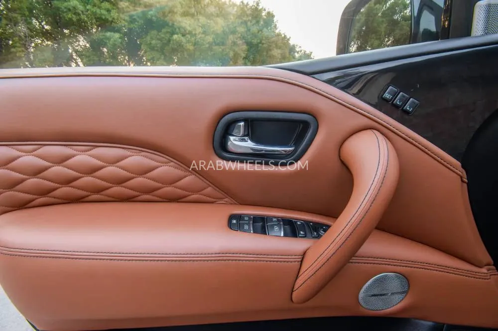 Infiniti QX80 2023 for Sale in Sharjah Image-18