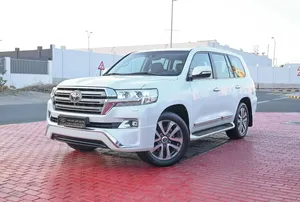 Toyota Land Cruiser 5.7L VXR 2017 for Sale